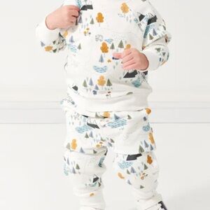 NWT Little Sleepies “Let’s explore” crewneck & joggers 12-18m